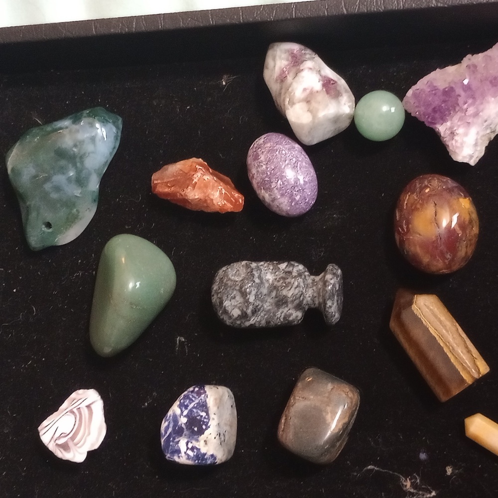 Choice Of Or All Assorted Crystals And Rocks - Picture 3 of 4
